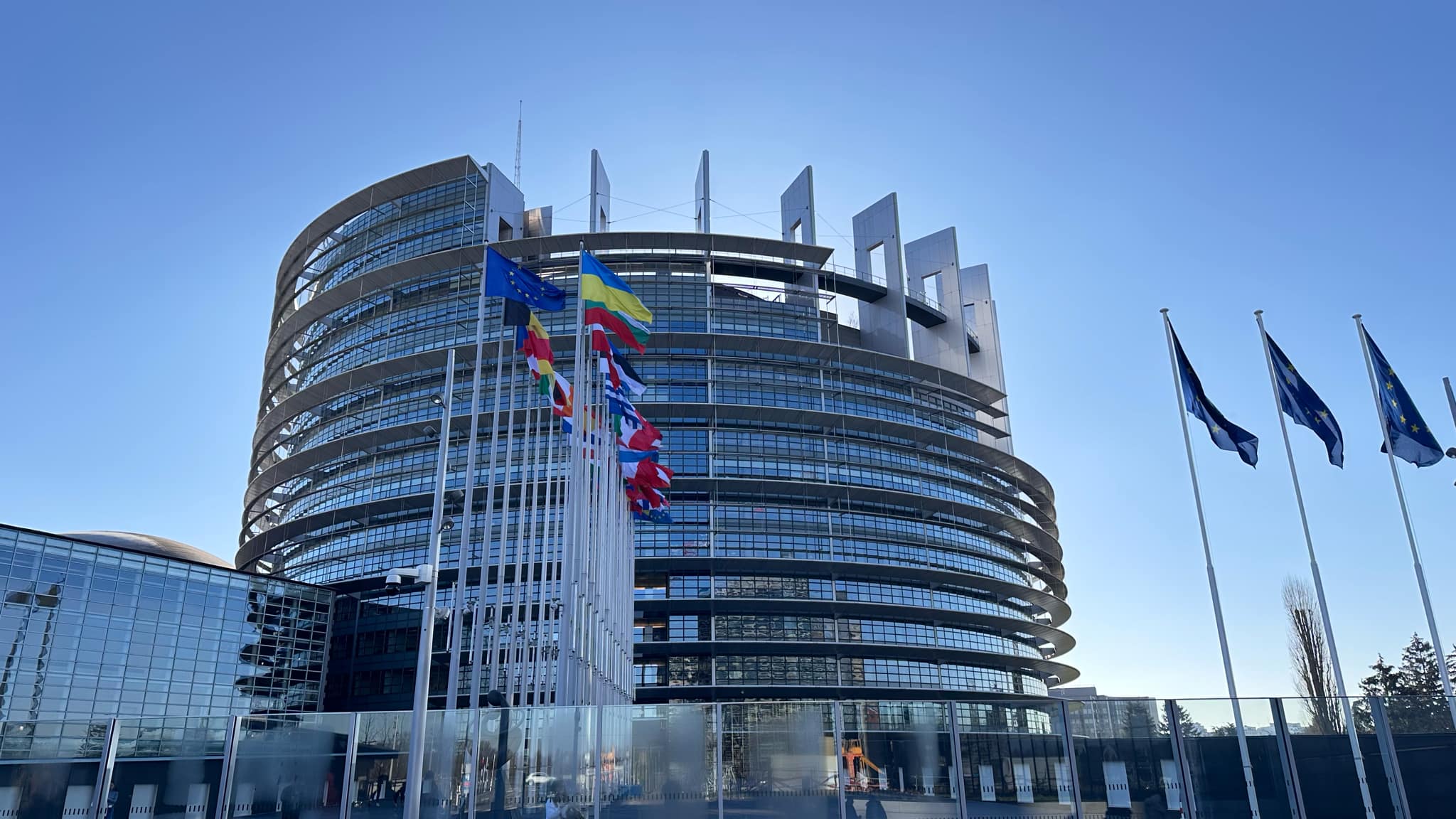 ევროპარლამენტმა საქართველოში „გაღრმავებული დემოკრატიული კრიზისი“ განიხილა