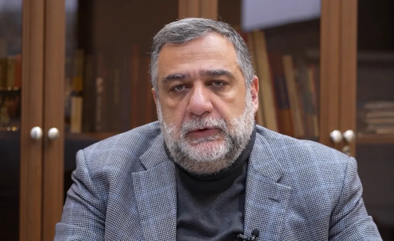 აზერბაიჯანი მილიარდერ რუბენ ვარდანიანისთვის უვადო პატიმრობას ითხოვს