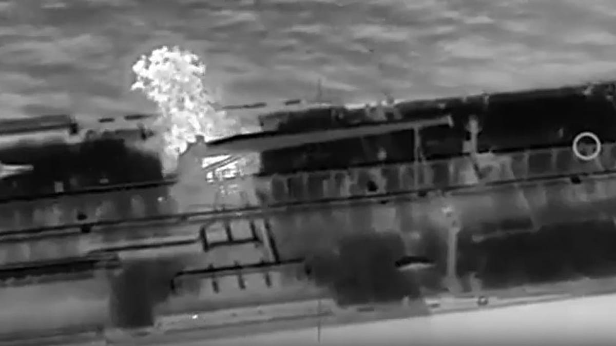 უკრაინამ ხმელთაშუა ზღვაში რუსეთის „ჩრდილოვანი ფლოტის“ ტანკერს დრონებით დაარტყა