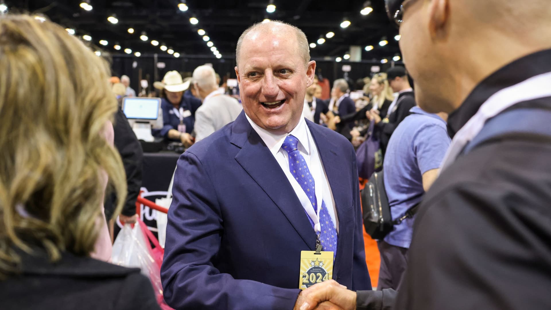 გრეგ აბელი Berkshire Hathaway-ის ხელმძღვანელად უორენ ბაფეტს შეცვლის