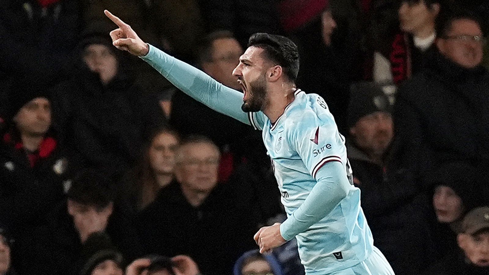 ბორნმუთი და ბარნლი პრემიერ ლიგაში ქულებს ინაწილებენ