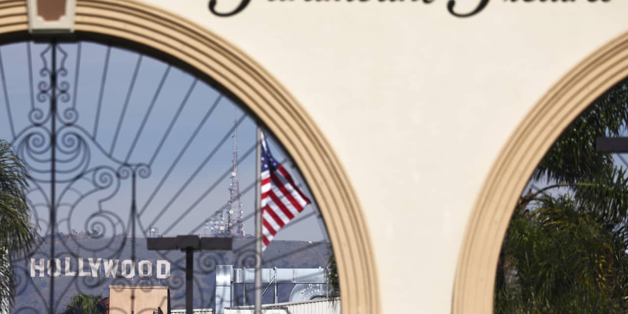 ჰოლივუდის სტუდიები ტექნოლოგიური გიგანტების წინააღმდეგ: ბრძოლა ინდუსტრიის მომავლისთვის