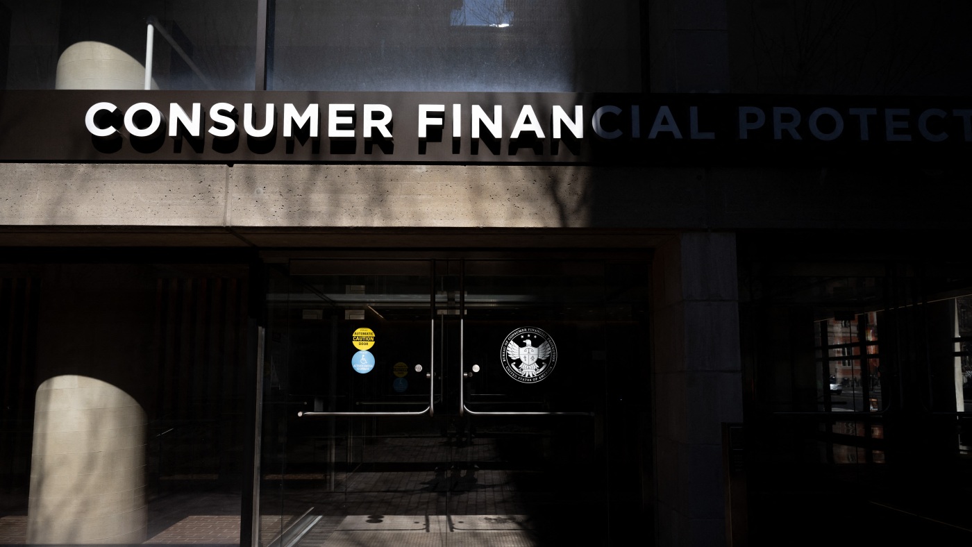აშშ-ის 21 შტატი ტრამპის ადმინისტრაციას უჩივის: CFPB-ის დაფინანსების ბედი სასამართლოში გადადის
