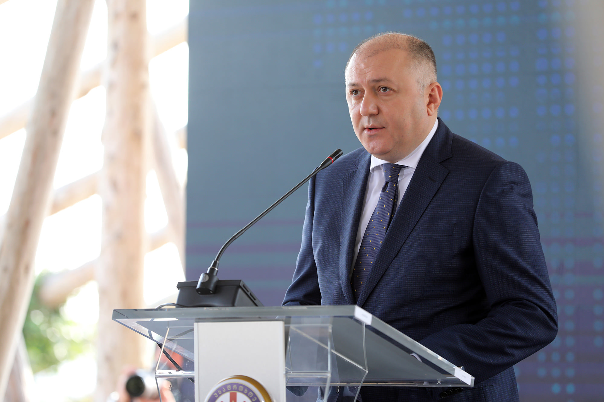 სახელმწიფო უსაფრთხოების სამსახურის ყოფილი უფროსი გრიგოლ ლილუაშვილი ქრთამის აღების ბრალდებით დააკავეს