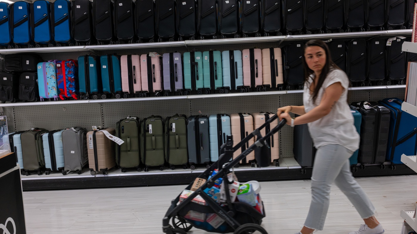 აშშ-ის ეკონომიკამ მესამე კვარტალში მნიშვნელოვანი ზრდა აჩვენა სამომხმარებლო აქტივობის ფონზე