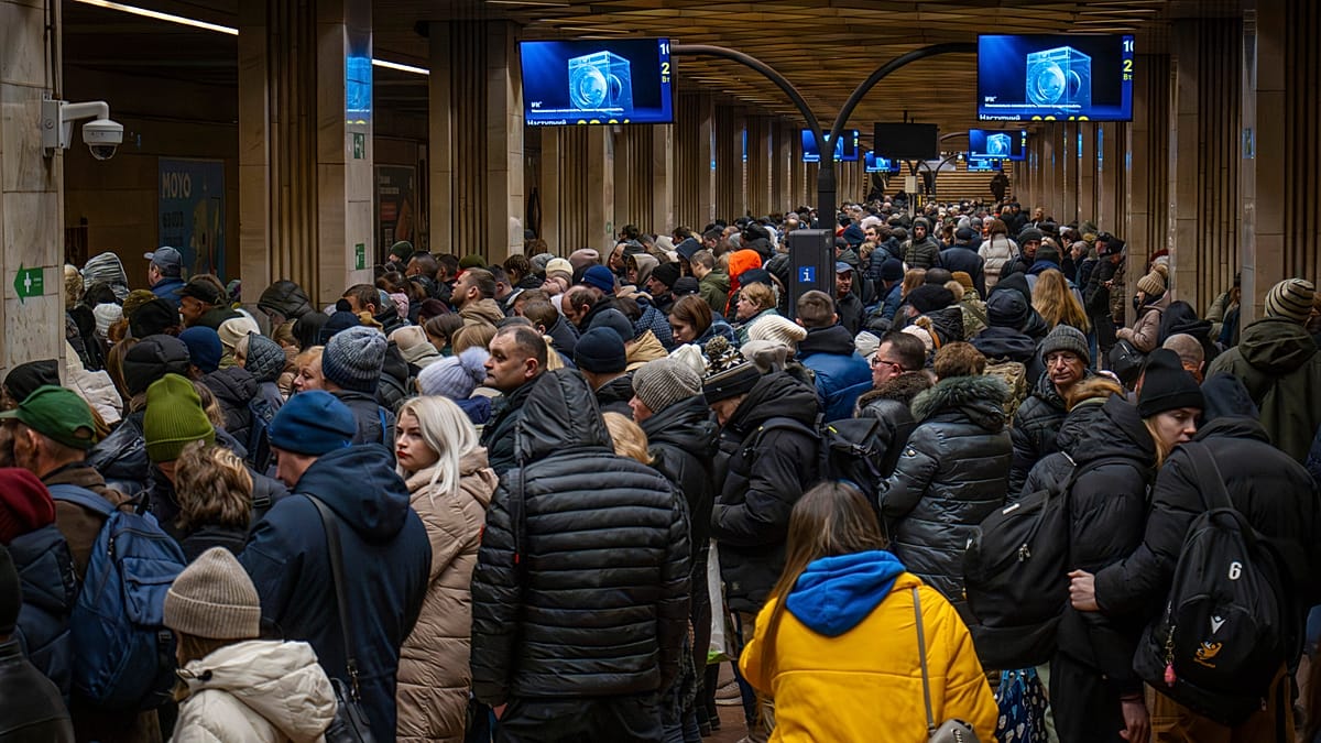რუსეთის მასიურ საჰაერო შეტევას უკრაინაზე სამი ადამიანი ემსხვერპლა