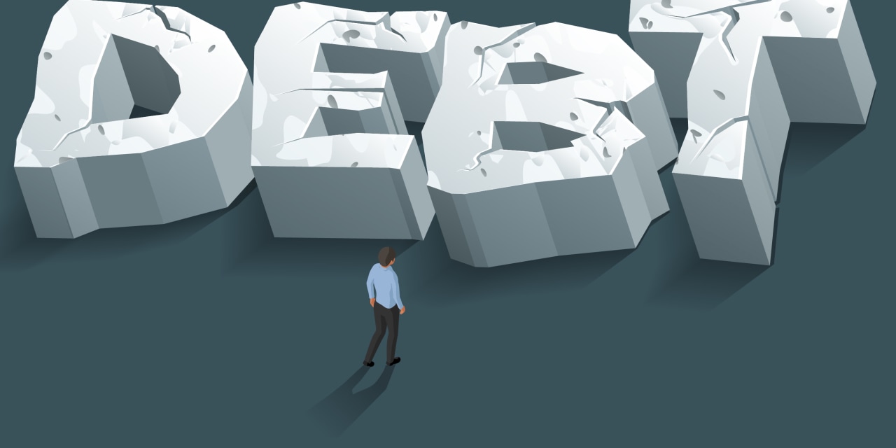 ამერიკელები ახალ წელს რეკორდული დავალიანებით ხვდებიან