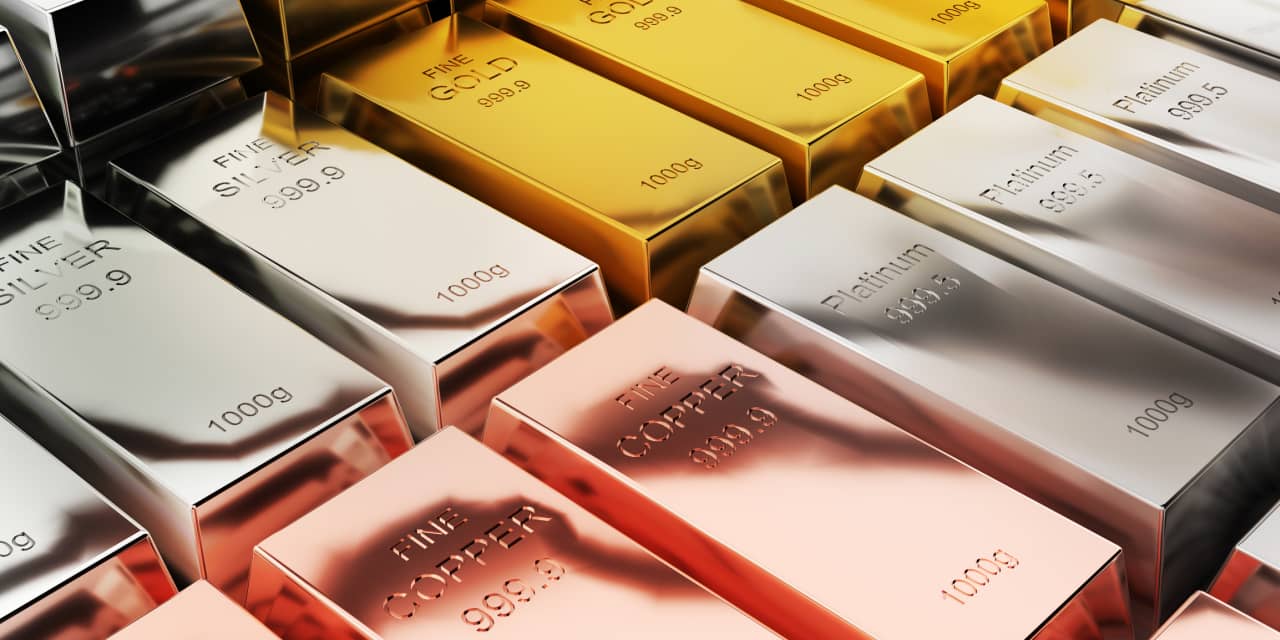 ძვირფასი ლითონების ფასების წინასაახალწლო ზრდა: UBS-ის სტრატეგი სიფრთხილისკენ მოუწოდებს